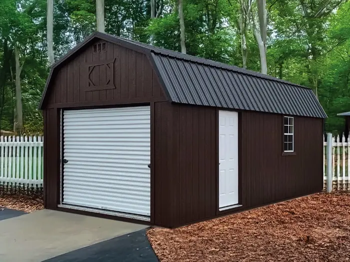 vinyl sided lofted garage